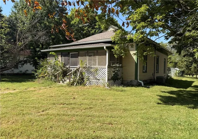 Photo 1 of Sale Pending at 437 Whiting St, Whiting, KS 66552 | MLS# 2640438 | Listing updated on 2026-09-11