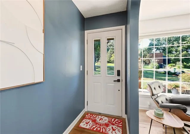 Photo 3 of Single family home for sale at 6004 Nw Crystal Pool Dr, Kansas City, MO 64151 | MLS# 2640452 | Listing updated on 2026-09-15