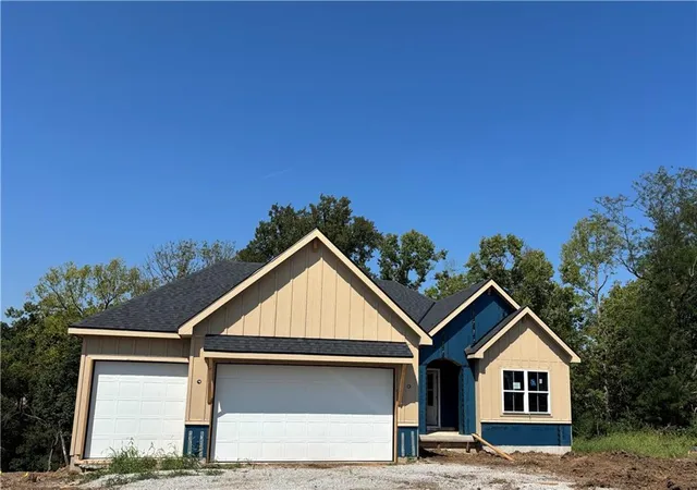Photo 1 of Single family home for sale at 1203 Ne 122nd Street, Kansas City, MO 64165 | MLS# 2640533 | Listing updated on 2026-09-11