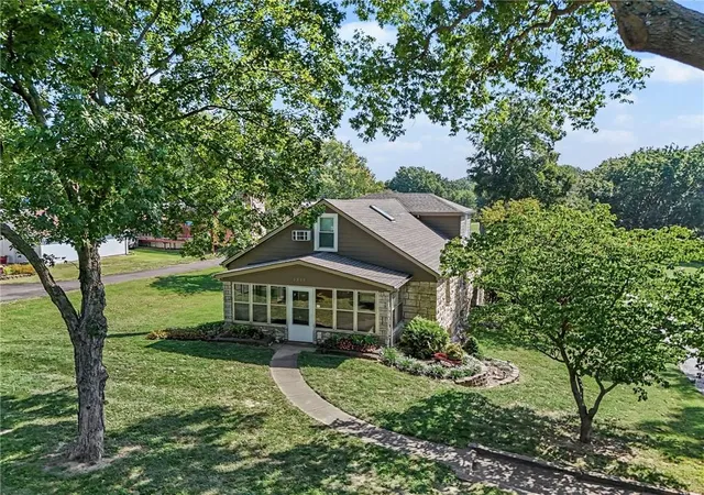 Photo 1 of Sale Pending at 3311 N 72nd Street, Kansas City, KS 66109 | MLS# 2640544 | Listing updated on 2026-09-11