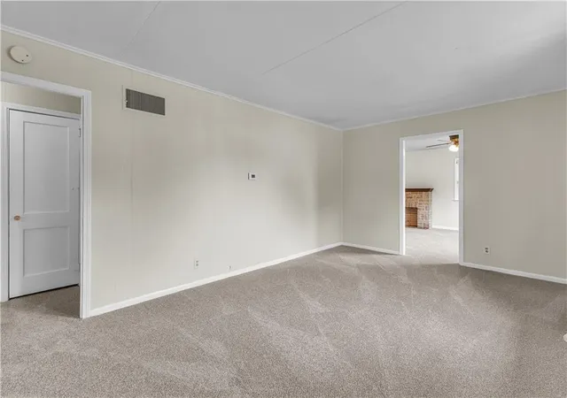 Photo 2 of Single family home for sale at 6609 King Hl Ave, Saint Joseph, MO 64504 | MLS# 2640566 | Listing updated on 2026-09-12