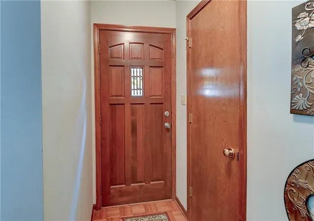 Photo 4 of House for sale at 6206 Ash Ct, Raytown, MO 64133 | MLS# 2640616 | Listing updated on 2026-10-02