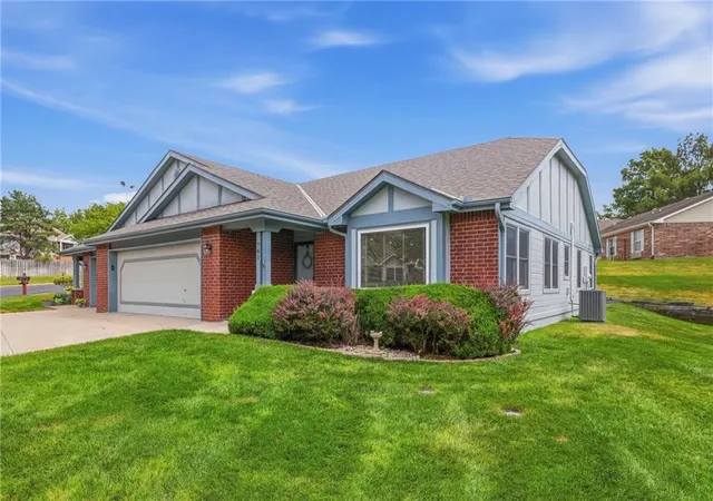 Photo 3 of Sale Pending at 761 N Somerset Ter, Olathe, KS 66062 | MLS# 2640618 | Listing updated on 2026-09-15