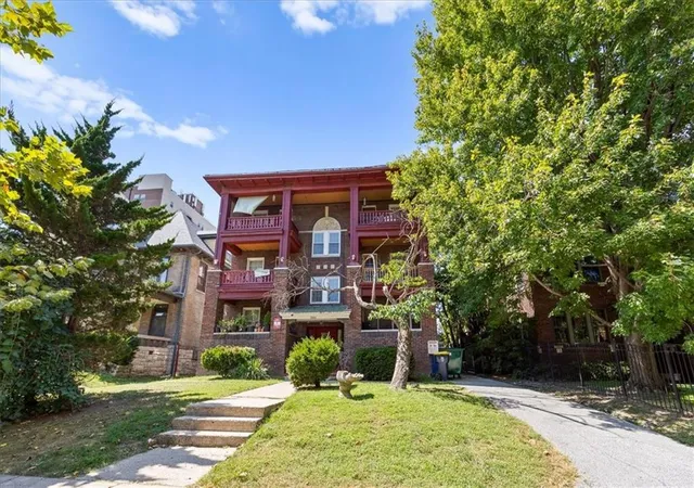 Photo 2 of Multi family home for sale at 3820 Walnut St, Kansas City, MO 64111 | MLS# 2640621 | Listing updated on 2026-09-14