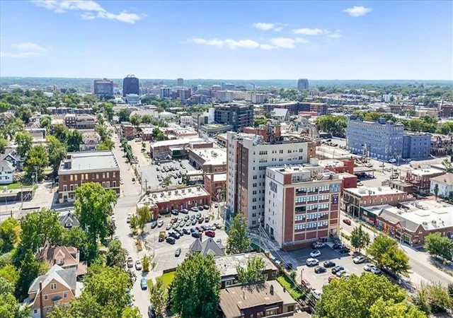 Photo 25 of Multi family home for sale at 3820 Walnut St, Kansas City, MO 64111 | MLS# 2640621 | Listing updated on 2026-09-14