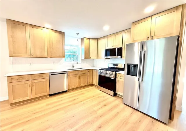 Photo 3 of Single family home for sale at 237 Cowgill St, Chillicothe, MO 64601 | MLS# 2640631 | Listing updated on 2026-09-13