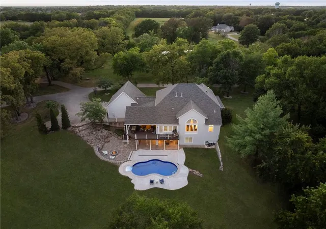 Photo 1 of Mansion for sale at 29601 Se Moreland School Rd, Blue Springs, MO 64014 | MLS# 2640755 | Listing updated on 2026-09-13