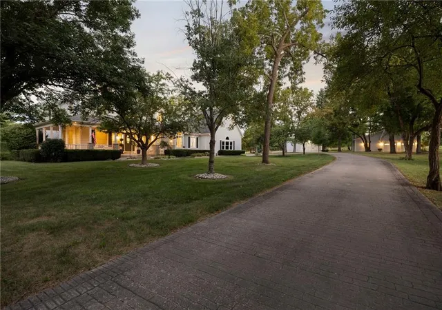 Photo 2 of Mansion for sale at 29601 Se Moreland School Rd, Blue Springs, MO 64014 | MLS# 2640755 | Listing updated on 2026-09-13