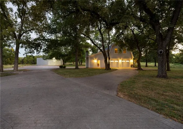 Photo 3 of Single family home for sale at 29601 SE Moreland School Rd, Blue Springs, MO 64014 | MLS# 2640755 | Listing updated on 2026-09-13