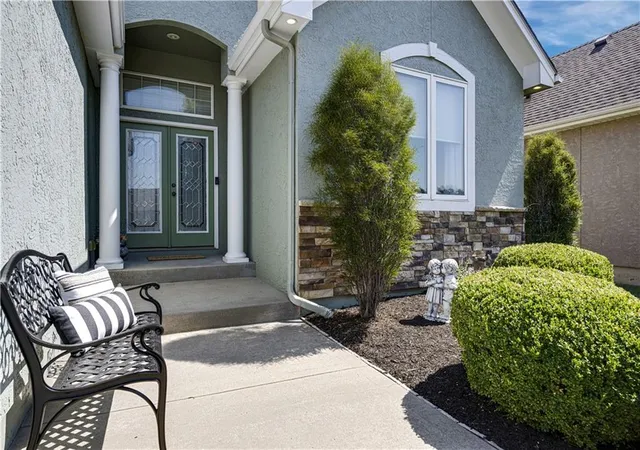 Photo 3 of Sale Pending at 3357 Sw Jessie Ln, Lees Summit, MO 64082 | MLS# 2640783 | Listing updated on 2026-09-11