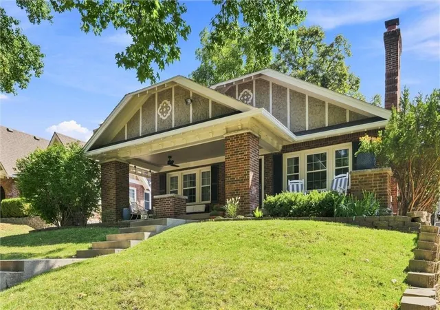 Photo 1 of Single family home for sale at 303 E 66th Street, Kansas City, MO 64113 | MLS# 2640855 | Listing updated on 2026-09-15
