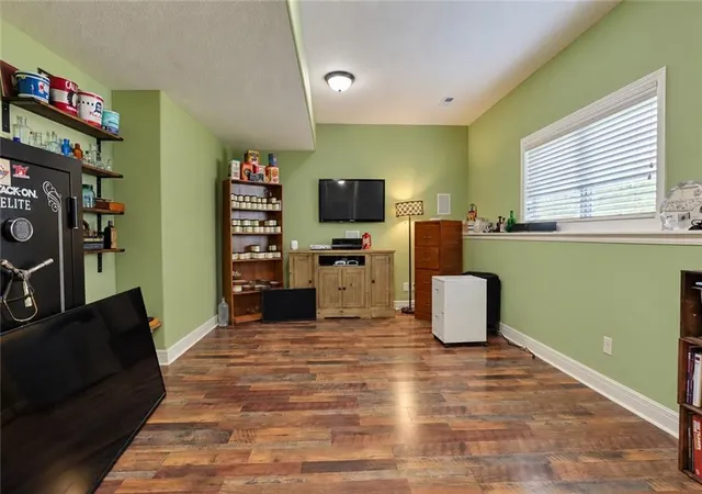 Photo 4 of Sale Pending at 1900 Curtis Dr, Greenwood, MO 64034 | MLS# 2640862 | Listing updated on 2026-09-14