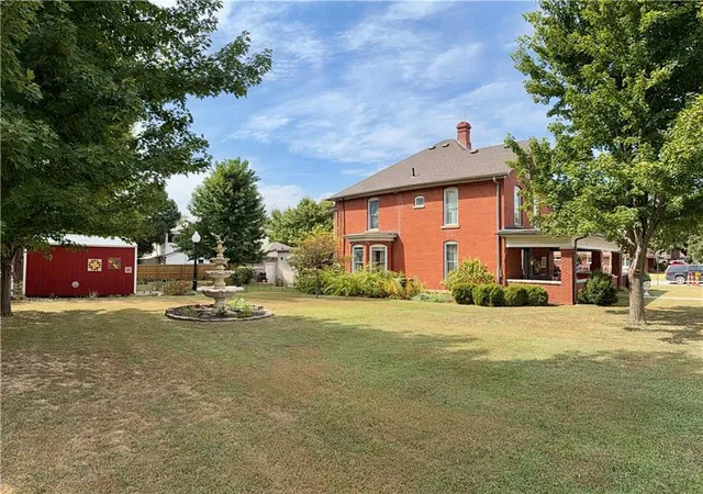 Photo 2 of Single family home for sale at 401 E Madison Ave, Iola, KS 66749 | MLS# 2640905 | Listing updated on 2026-09-12