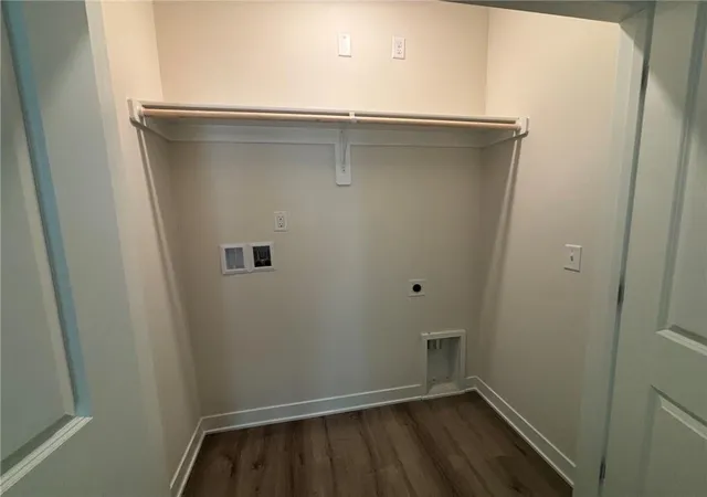Photo 4 of Single family home for sale at 440 N Prairie St, Liberty, MO 64068 | MLS# 2640906 | Listing updated on 2026-09-13