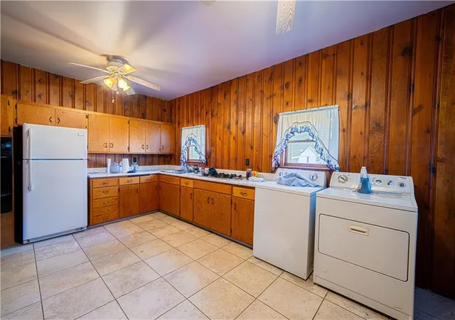 Photo 2 of Single family home for sale at 303 W Elijah St, Easton, MO 64443 | MLS# 2640960 | Listing updated on 2026-09-25
