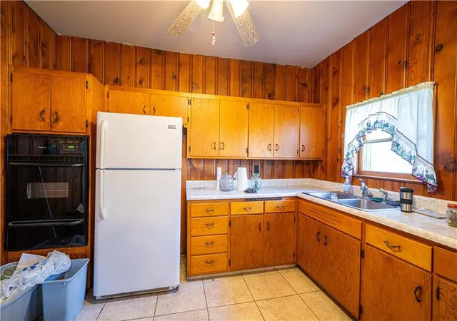 Photo 3 of Single family home for sale at 303 W Elijah St, Easton, MO 64443 | MLS# 2640960 | Listing updated on 2026-09-25