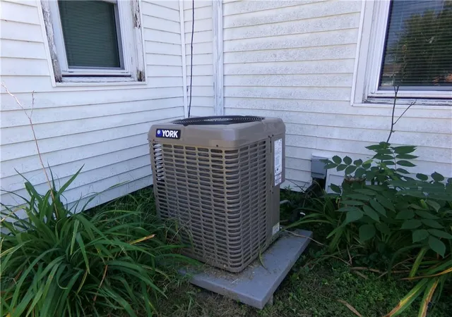 Photo 18 of Sale Pending at 107 N Walnut St, Sweet Springs, MO 65351 | MLS# 2640972 | Listing updated on 2026-09-12