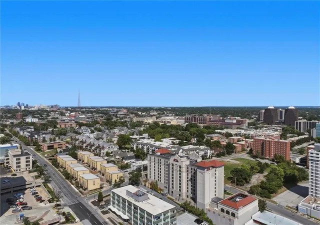 Photo 31 of Condo for sale at 4727 Jarboe St #41, Kansas City, MO 64112 | MLS# 2640994 | Listing updated on 2026-10-06