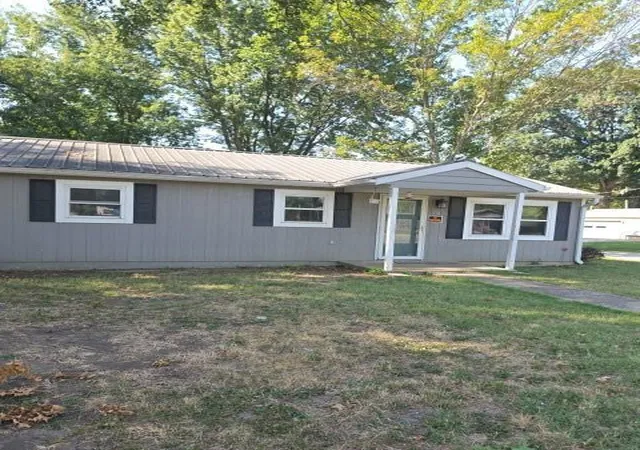 Photo 1 of Sale Pending at 901 E Maple St, Rich Hill, MO 64779 | MLS# 2641087 | Listing updated on 2026-09-24