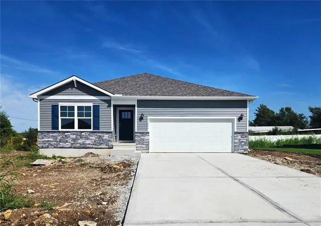 Photo 2 of Single family home for sale at 21050 W 217th Street, Spring Hill, KS 66083 | MLS# 2641089 | Listing updated on 2026-10-06