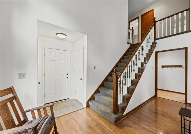 Photo 2 of Sale Pending at 11900 Grandview St, Overland Park, KS 66213 | MLS# 2641090 | Listing updated on 2026-09-13