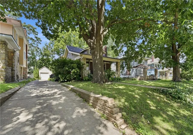 Photo 3 of Single family home for sale at 5836 Harrison St, Kansas City, MO 64110 | MLS# 2641098 | Listing updated on 2026-09-12