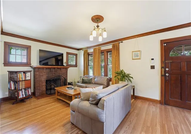 Photo 4 of Single family home for sale at 5836 Harrison St, Kansas City, MO 64110 | MLS# 2641098 | Listing updated on 2026-09-28
