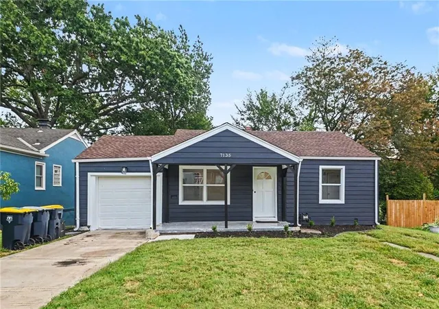 Photo 1 of Single family home for sale at 7135 Main St, Kansas City, MO 64114 | MLS# 2641142 | Listing updated on 2026-09-29