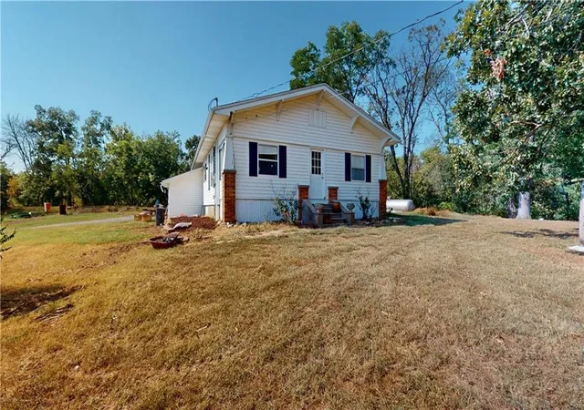 Photo 2 of Single family home for sale at 15119 Infantry Pass, Nevada, MO 64772 | MLS# 2641321 | Listing updated on 2026-09-23