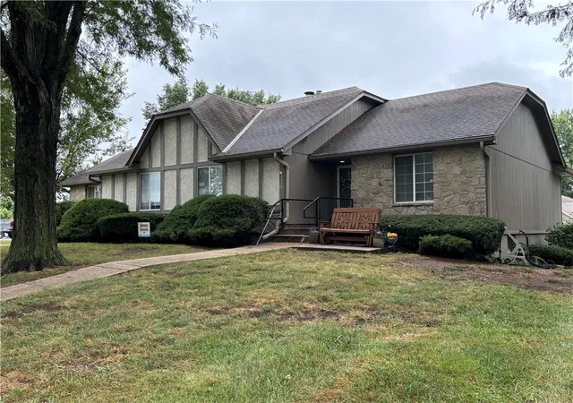 Photo 2 of Sale Pending at 1113 Nw 12th Street, Blue Springs, MO 64015 | MLS# 2641331 | Listing updated on 2026-10-02