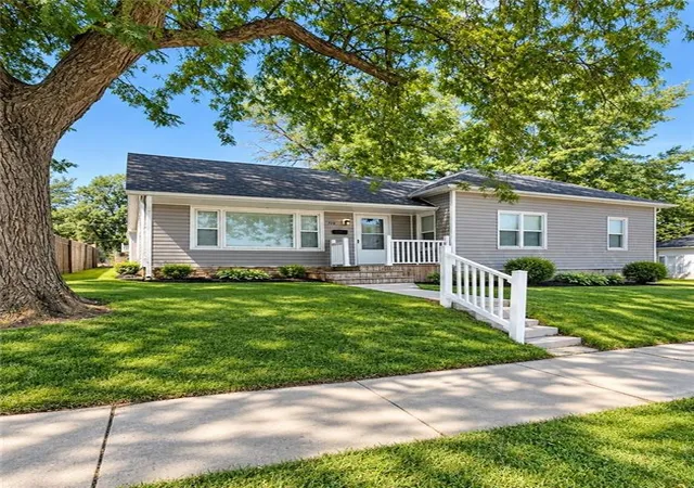 Photo 1 of Single family home for sale at 714 N Buchanan St, Maryville, MO 64468 | MLS# 2641332 | Listing updated on 2026-09-11
