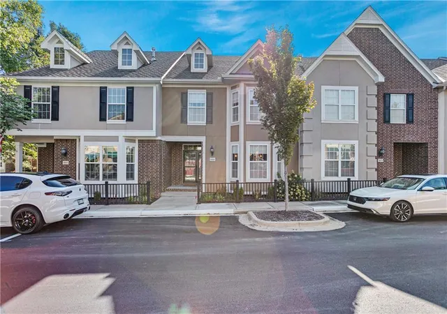 Photo 2 of Townhouse for sale at 16067 S Brookfield St, Olathe, KS 66062 | MLS# 2641363 | Listing updated on 2026-09-22