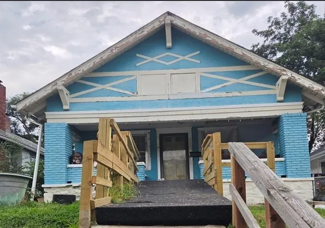 Photo 1 of Sale Pending at 5511 Brooklyn Ave, Kansas City, MO 64130 | MLS# 2641364 | Listing updated on 2026-09-10