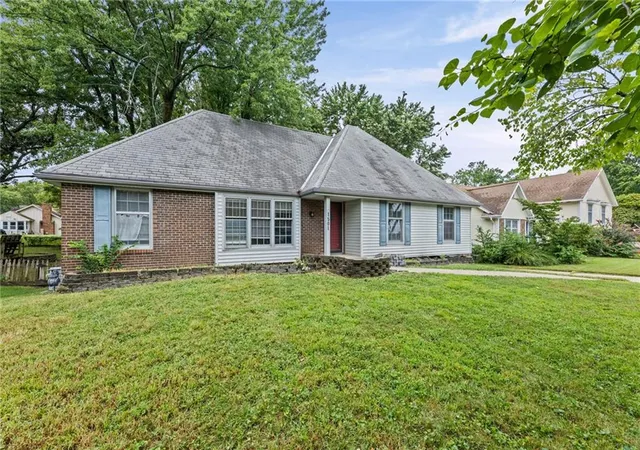 Photo 3 of Sale Pending at 1501 SW 23rd Street, Blue Springs, MO 64015 | MLS# 2641432 | Listing updated on 2026-09-15