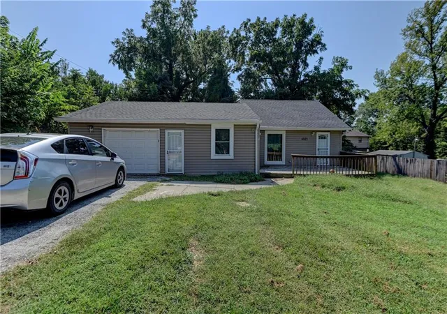Photo 1 of Single family home for sale at 4521 Ne 45th Street, Kansas City, MO 64117 | MLS# 2641442 | Listing updated on 2026-09-11