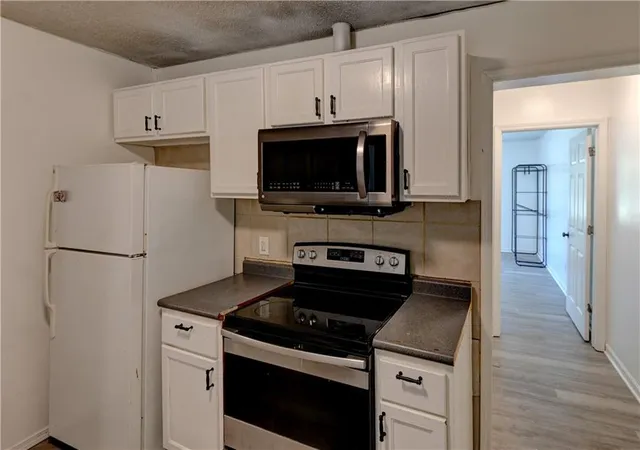 Photo 3 of Single family home for sale at 4521 NE 45th Street, Kansas City, MO 64117 | MLS# 2641442 | Listing updated on 2026-09-11