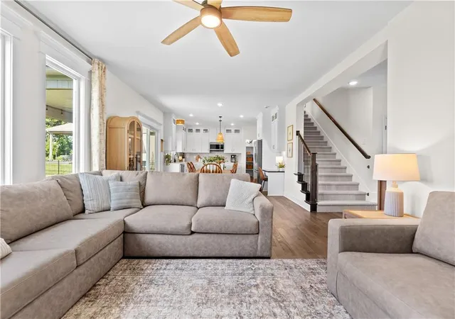 Photo 3 of Single family home for sale at 409 Sw Nelson Dr, Blue Springs, MO 64014 | MLS# 2641476 | Listing updated on 2026-09-15