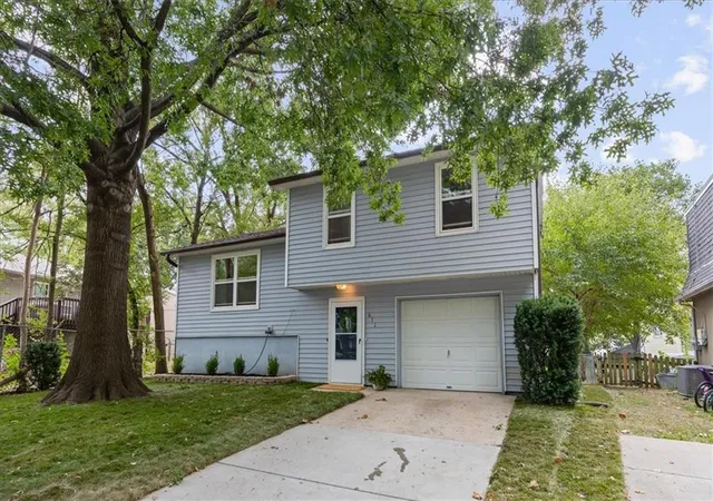 Photo 3 of Single family home for sale at 611 E Welston Ave, Olathe, KS 66061 | MLS# 2641479 | Listing updated on 2026-09-22
