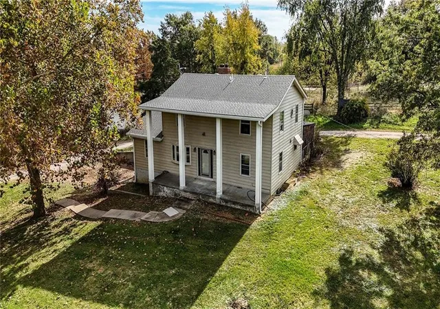 Photo 3 of Single family home for sale at 32703 S State Route 7 Hwy, Creighton, MO 64739 | MLS# 2641502 | Listing updated on 2026-09-11
