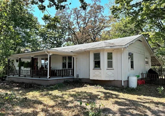 Photo 3 of Single family home for sale at 2096 S 2500 Road, Schell City, MO 64783 | MLS# 2641517 | Listing updated on 2026-09-14