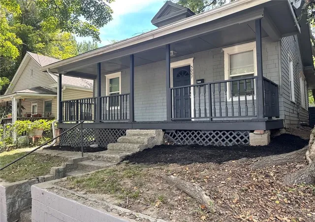 Photo 2 of Single family home for sale at 5007 Norledge Ave, Kansas City, MO 64123 | MLS# 2641552 | Listing updated on 2026-09-24