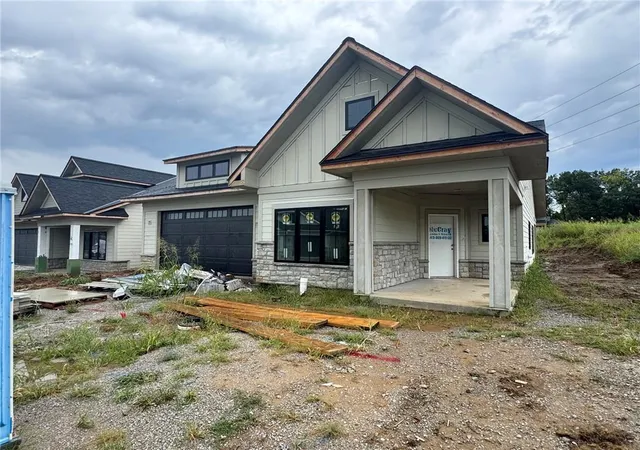 Photo 1 of Single family home for sale at 1970 Harvest Rd, Liberty, MO 64068 | MLS# 2641554 | Listing updated on 2026-09-11