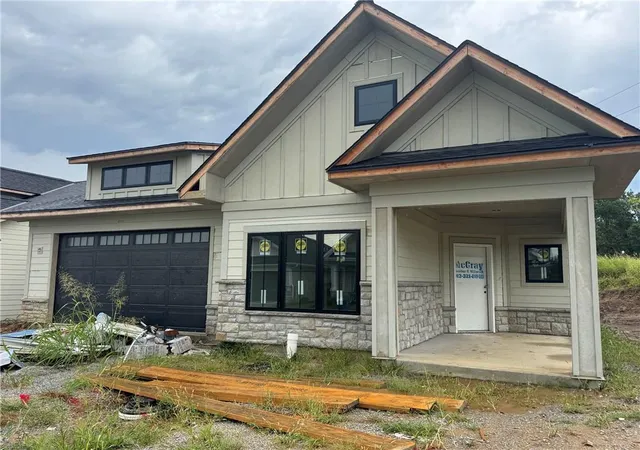 Photo 2 of Single family home for sale at 1970 Harvest Rd, Liberty, MO 64068 | MLS# 2641554 | Listing updated on 2026-09-11