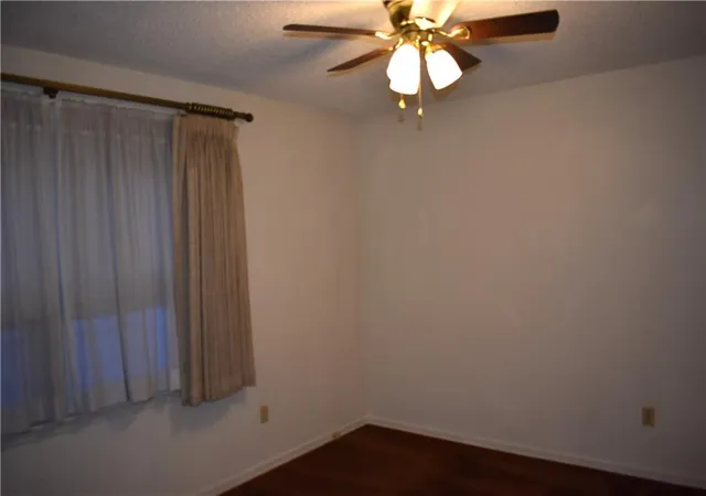 Photo 3 of Single family home for sale at 1701 S Walnut St, Pittsburg, KS 66762 | MLS# 2641555 | Listing updated on 2026-09-14