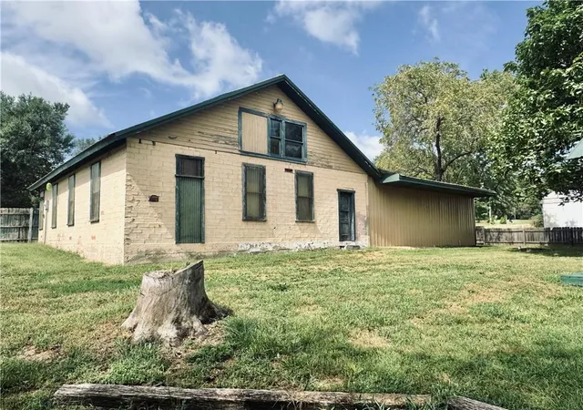 Single family home for sale at 2745 169 Highway, Trimble, MO 64492 | MLS# 2641561