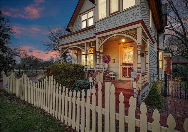 Photo 2 of Single family home for sale at 401 S Harrison St, Olathe, KS 66061 | MLS# 2641601 | Listing updated on 2026-09-29
