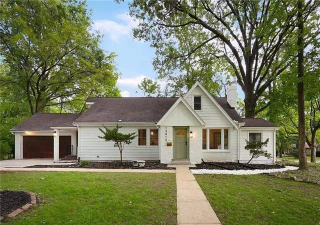 Photo 2 of Single family home for sale at 13015 13th Street, Grandview, MO 64030 | MLS# 2641641 | Listing updated on 2026-09-27