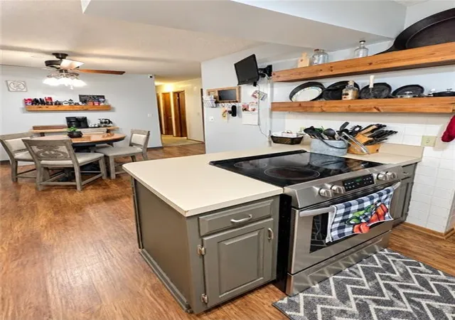 Photo 4 of Single family home for sale at 1950 Safari Dr, Saint Joseph, MO 64506 | MLS# 2641646 | Listing updated on 2026-09-12