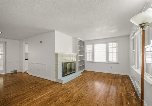 Photo 3 of Sale Pending at 4301 W 62nd Terrace, Fairway, KS 66205 | MLS# 2641649 | Listing updated on 2026-09-28