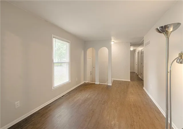 Photo 4 of Single family home for sale at 300 Parkwood Dr, Blue Springs, MO 64014 | MLS# 2641659 | Listing updated on 2026-09-14